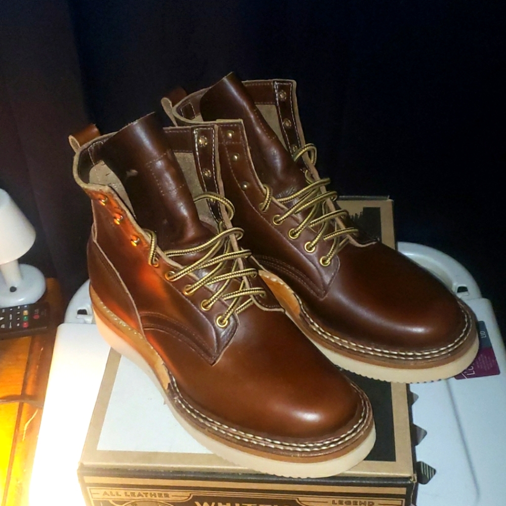 New hard to find whites rambler boots 8.5